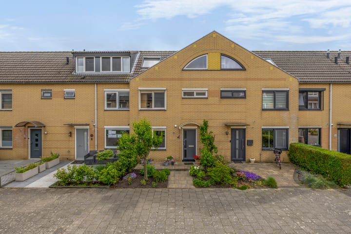 Ravelstraat 10 in Capelle aan den IJssel foto
