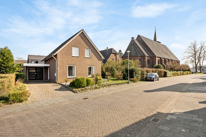 Rector Hendrixstraat 12 in Maasbracht foto