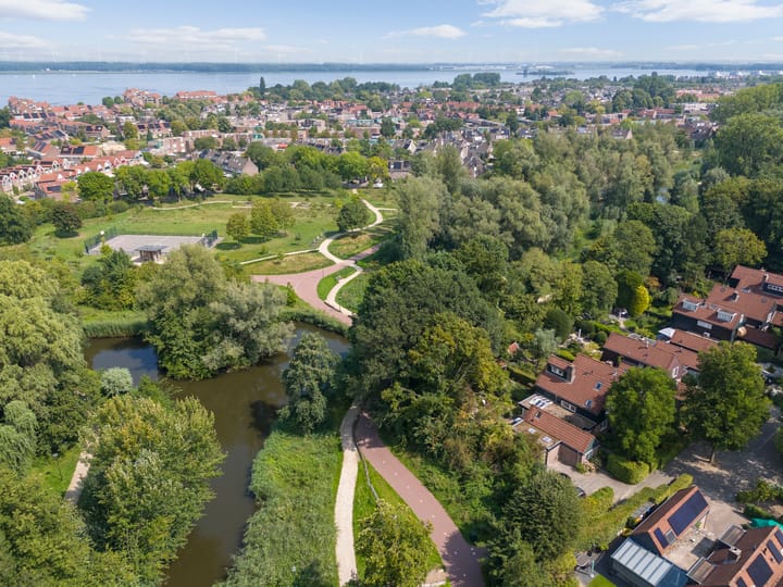 Ree 26 in Huizen foto