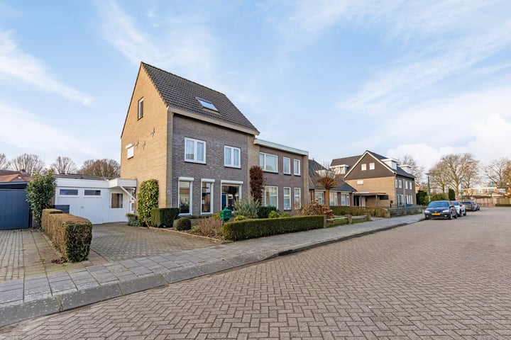 Reenstraat 3 in Bergeijk foto