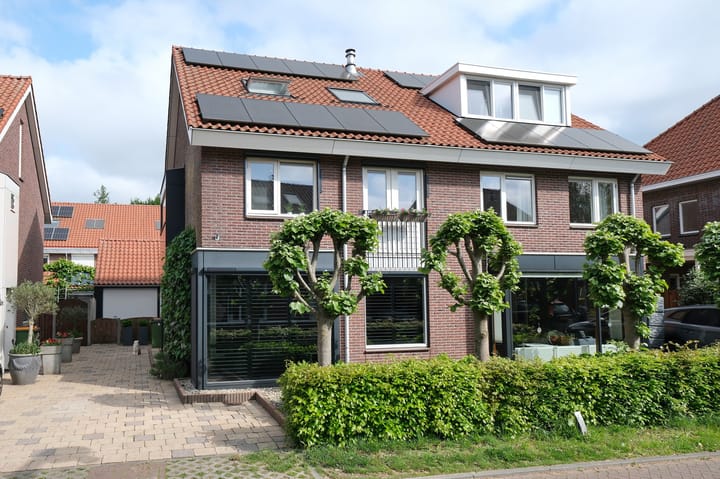 Reeshofbos 6 in Ede foto