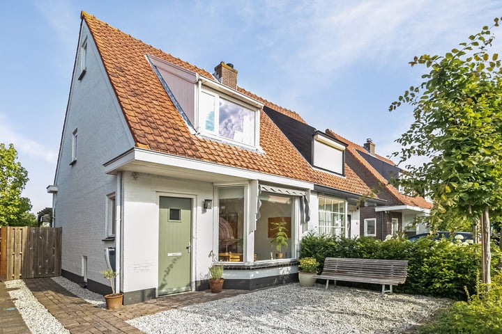 Reeweg 44 in Hendrik-Ido-Ambacht foto