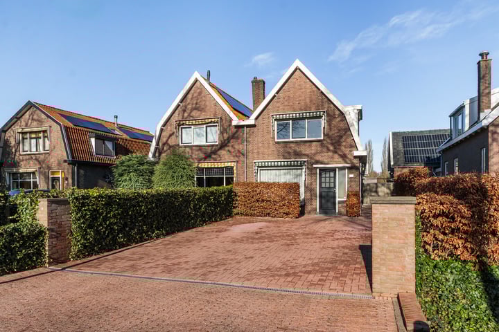Reeweg Zuid 52E in Dordrecht foto