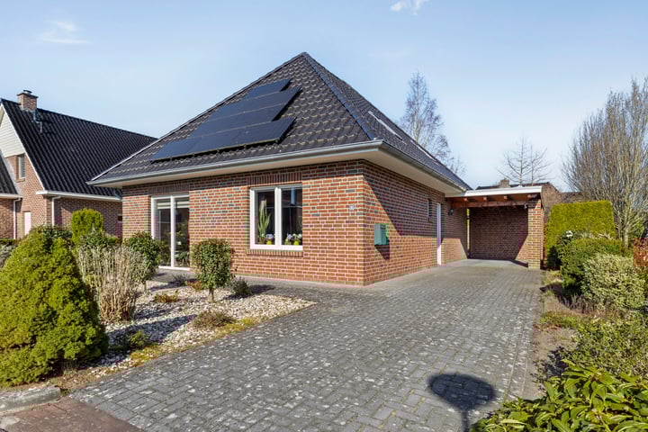 Refter 4 in Winschoten foto