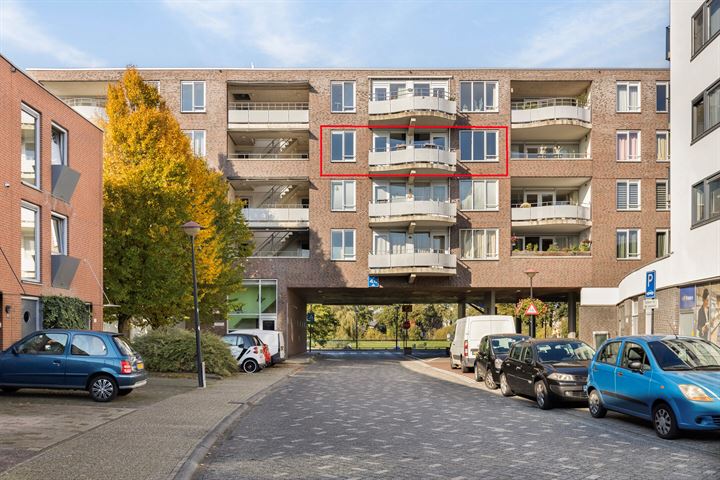 Regenboog 26 in Amersfoort foto