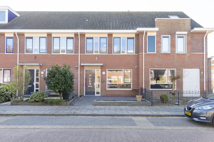 Regenboog 4 in Medemblik foto