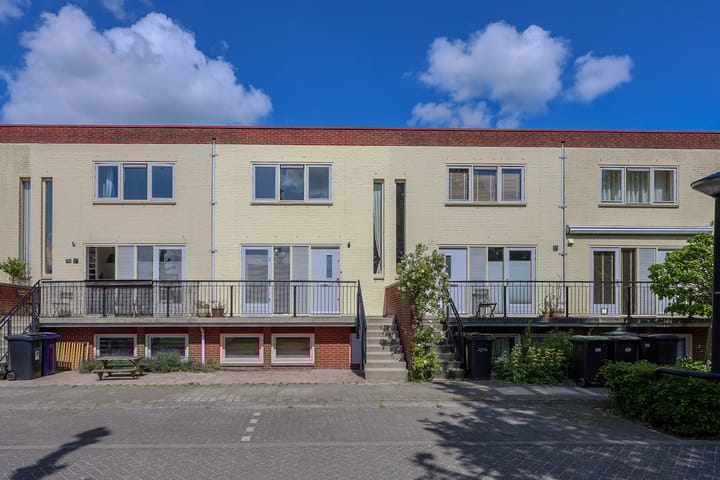 Regenboogweg 81 in Almere foto