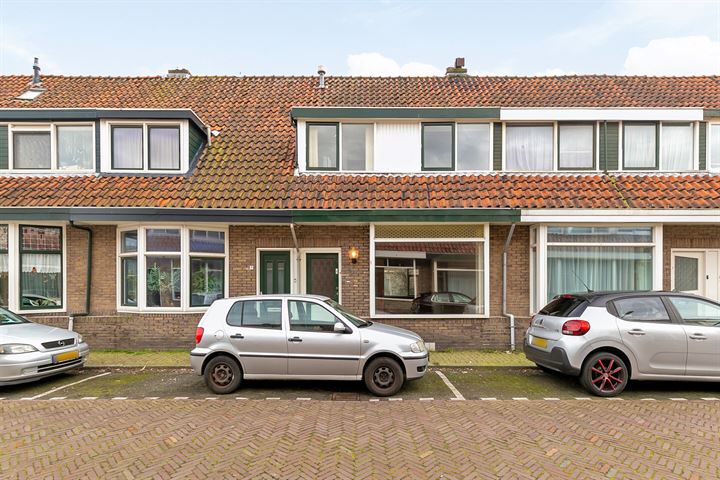 Reguliersdwarsstraat 9 in Beverwijk foto