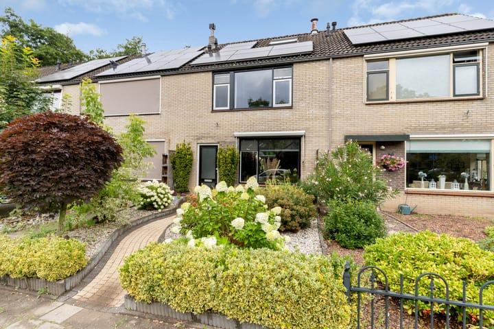 Reigerlaan 8 in Nijkerk foto