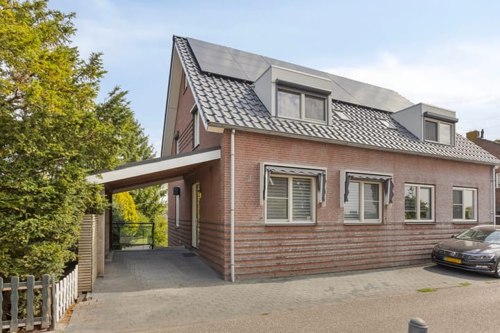 Reijerwaardseweg 58 in Barendrecht foto