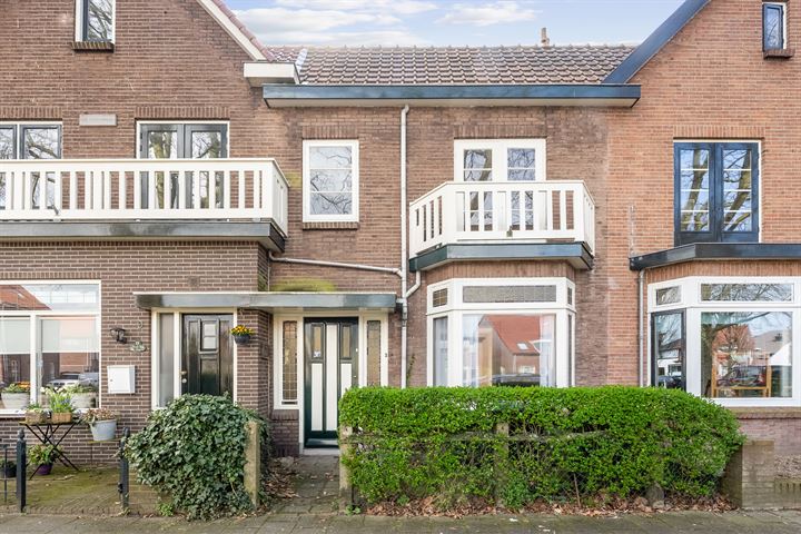 Rembrandtlaan 11 in IJmuiden foto