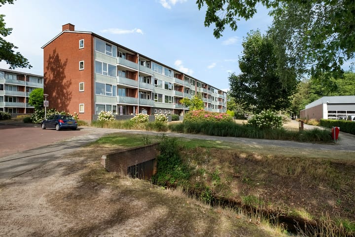Rembrandtlaan 112 in Enschede foto