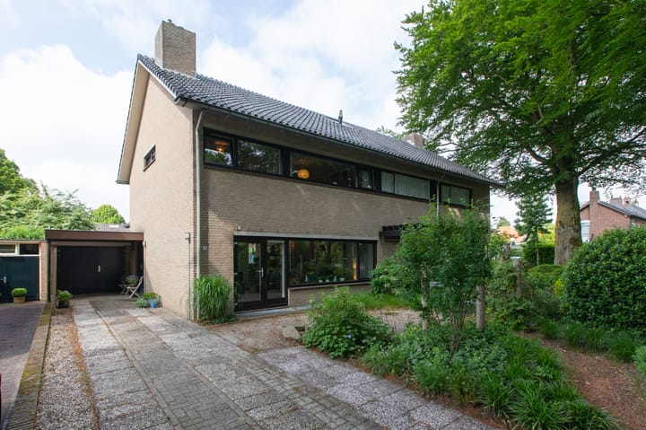 Rembrandtlaan 31 in Velp foto