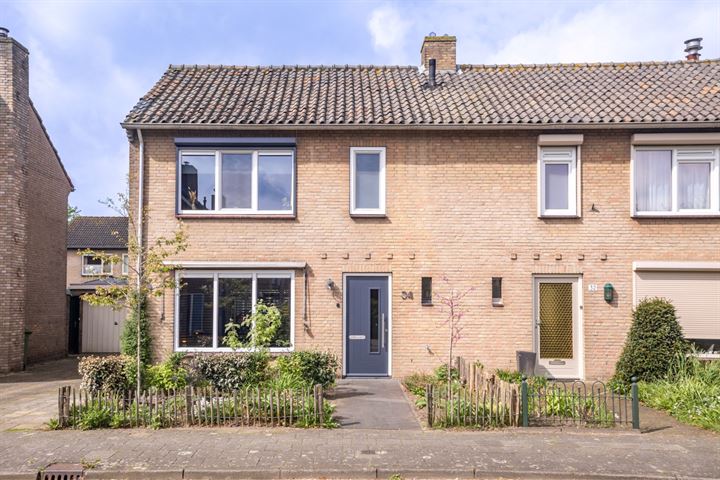 Rembrandtlaan 34 in Sprang-Capelle foto