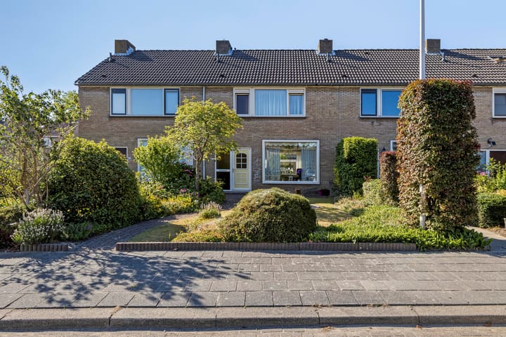 Rembrandtlaan 43 in Middelharnis foto