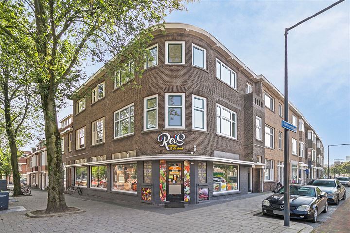 Rembrandtlaan 70A in Schiedam foto