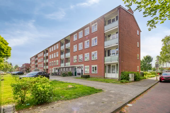 Rembrandtlaan 74 in Enschede foto