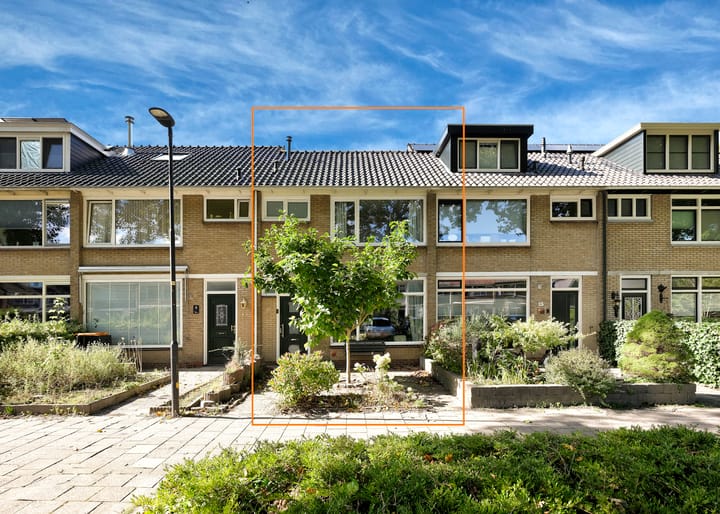 Rembrandtstraat 11 in Heerhugowaard foto