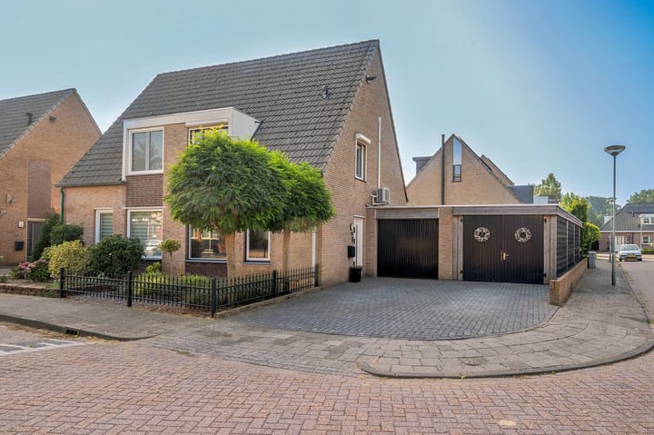 Rembrandtstraat 33 in Baarlo