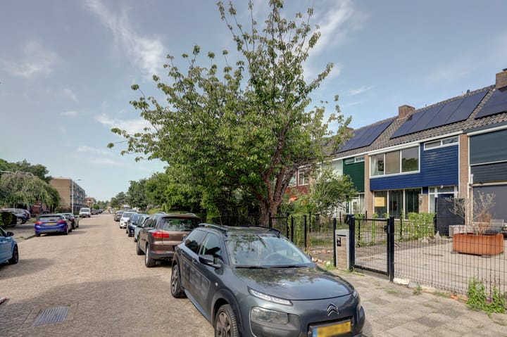 Rembrandtstraat 93 in Spijkenisse foto