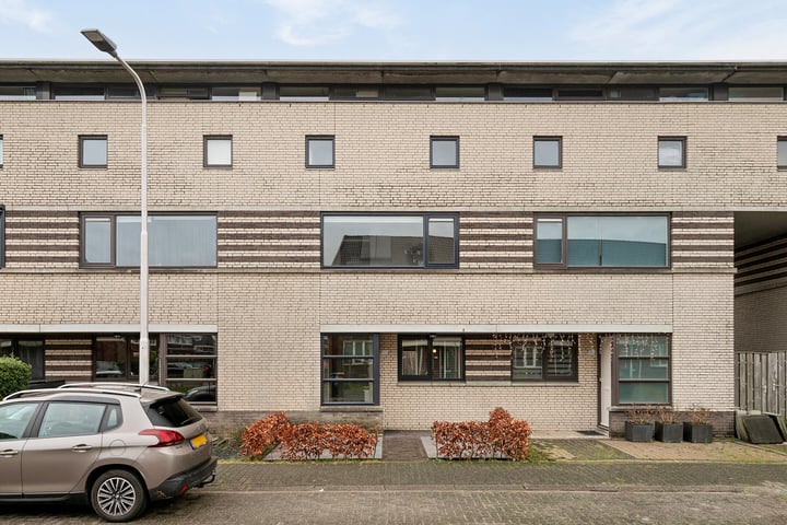 Renesselaan 122 in Tilburg foto