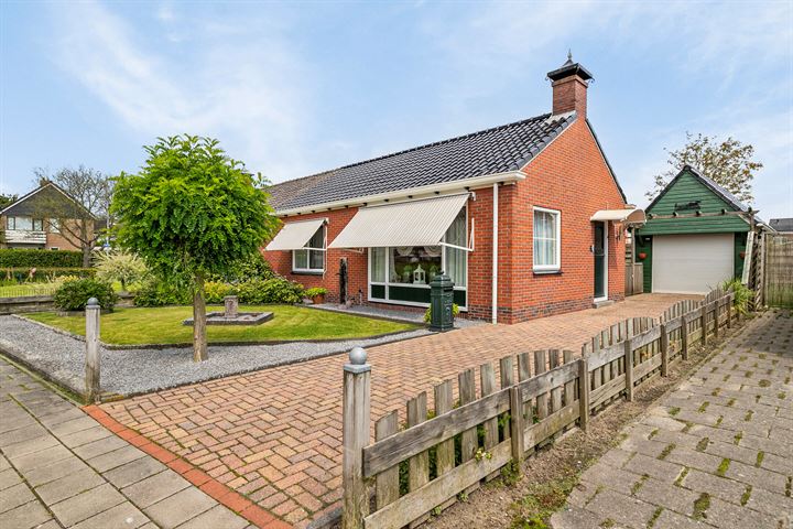 Rengersweg 4 in Farmsum foto