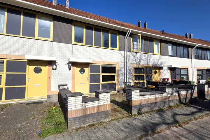 Renoirhof 105 in Hoorn