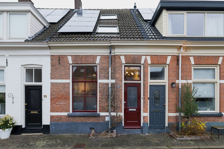 Resedastraat 21 in Zwolle foto
