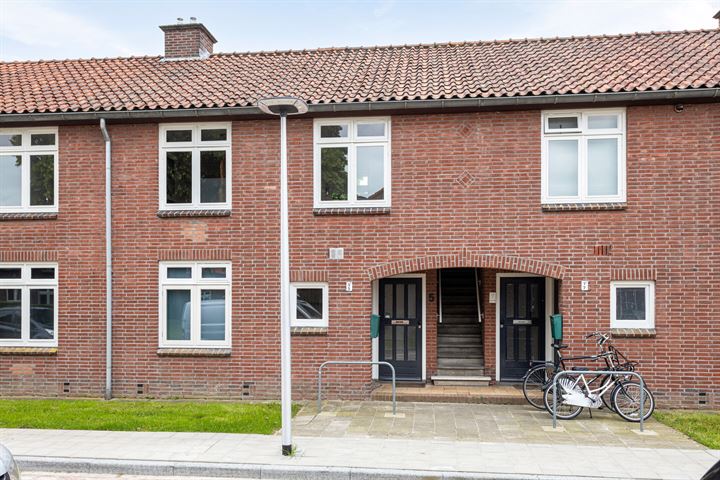 Resedastraat 4-I in Hengelo foto