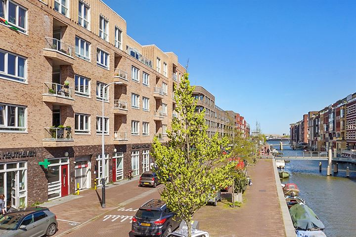 Revaleiland 64 in Amsterdam foto