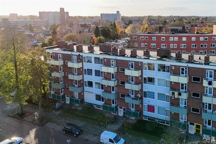 Reviusstraat 52 in Hoogezand foto