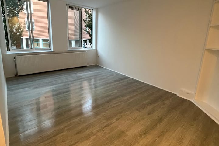 Reviusstraat 83 in 's-Gravenhage foto