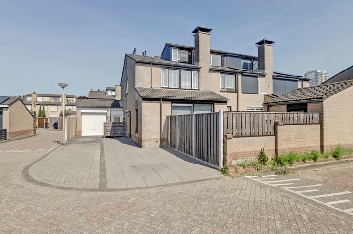 Rhônestraat 31 in Spijkenisse foto