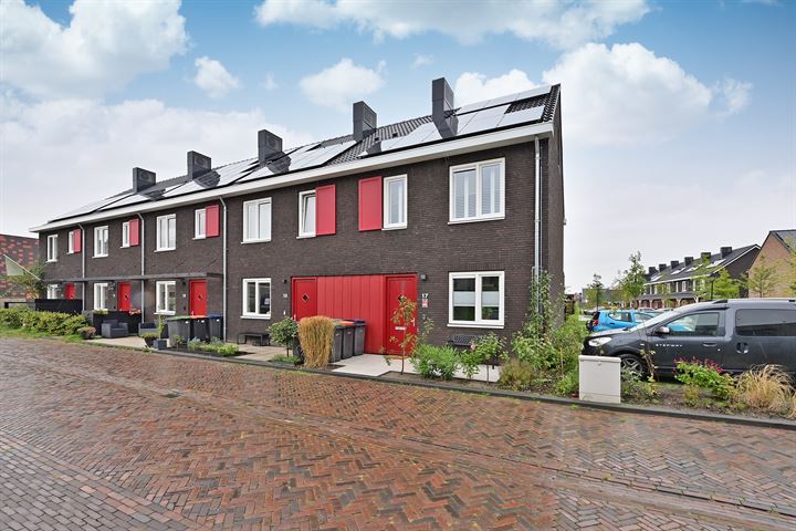 Richard Feynmanstraat 17 in Almere foto
