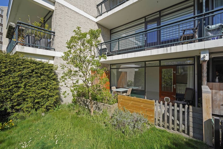 Richard Holstraat 191 in 's-Gravenhage foto