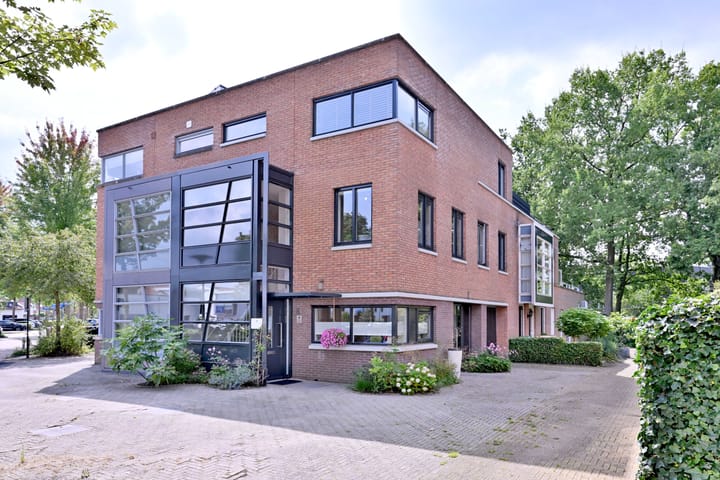 Richard Holstraat 5 in Deventer foto