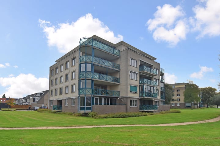 Ridderspoor 8 in Nootdorp foto