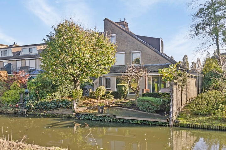 Ridderspoorhof 36 in Papendrecht foto