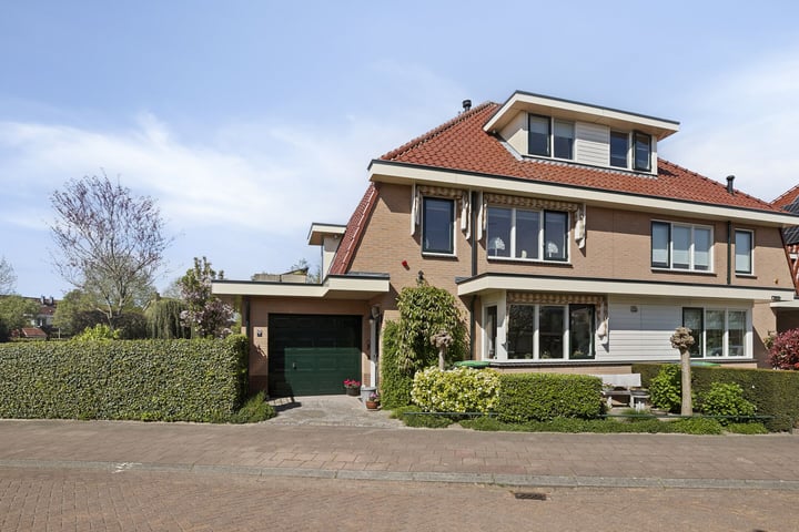 Riederhoeve 4 in Barendrecht foto