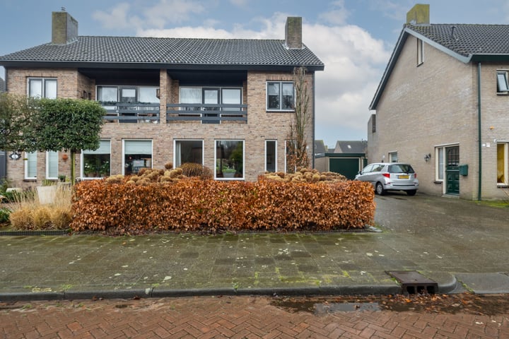 Riekeschot 14 in Ulvenhout foto