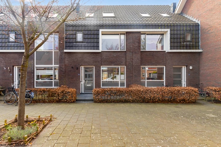 Riet 18 in Elst foto