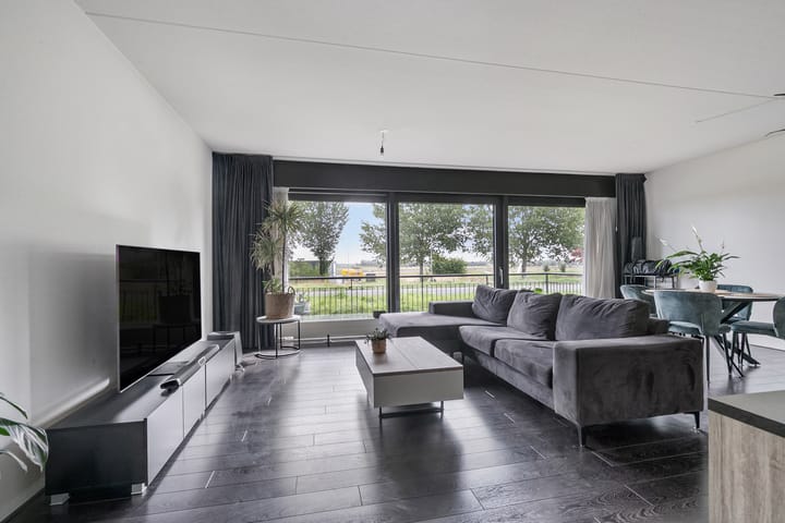Rietbaan 24 in Huissen foto