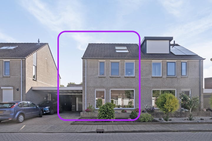 Rietdekker 12 in Beuningen Gld foto