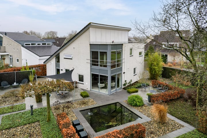Rietmaat 13 in Roden foto