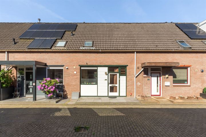 Rietsnijder 22 in Spijkenisse foto