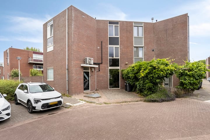 Rietsnijder 34 in Spijkenisse foto