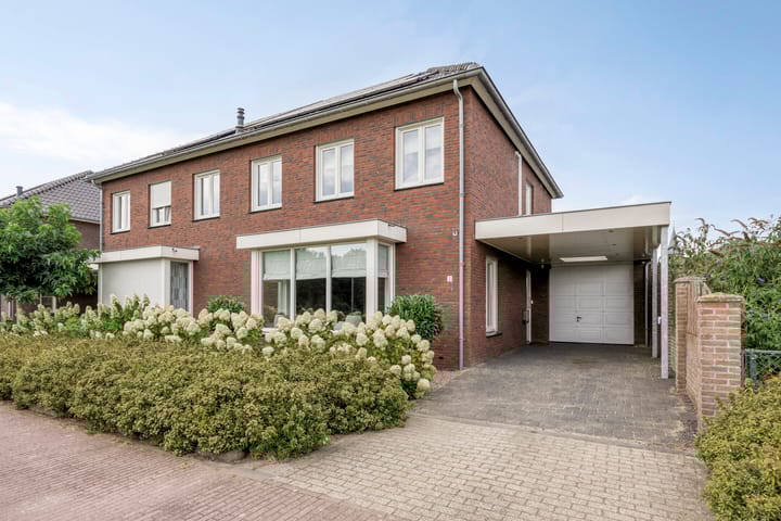 Rietweg 2 in Castenray foto