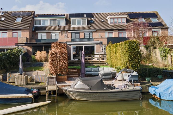 Riga 5 in Leerdam foto