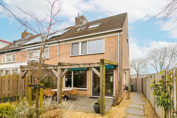 Rigolettoplantsoen 1 in Nieuwegein foto