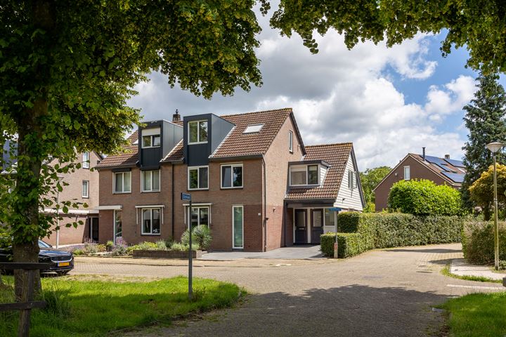 Rijfveld 42 in Houten foto